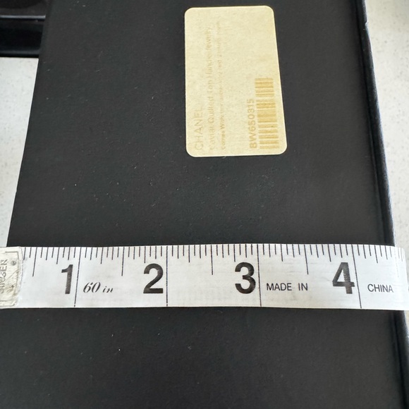 Chanel Elegant Black Magnetic Storage Box - Picture 4 of 4